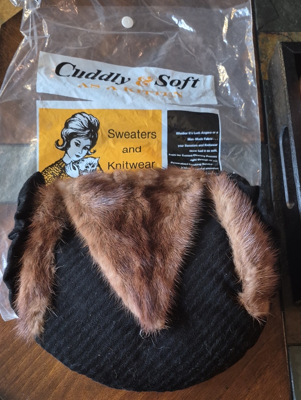 Womens 1950s Mink Muff Handwarmer